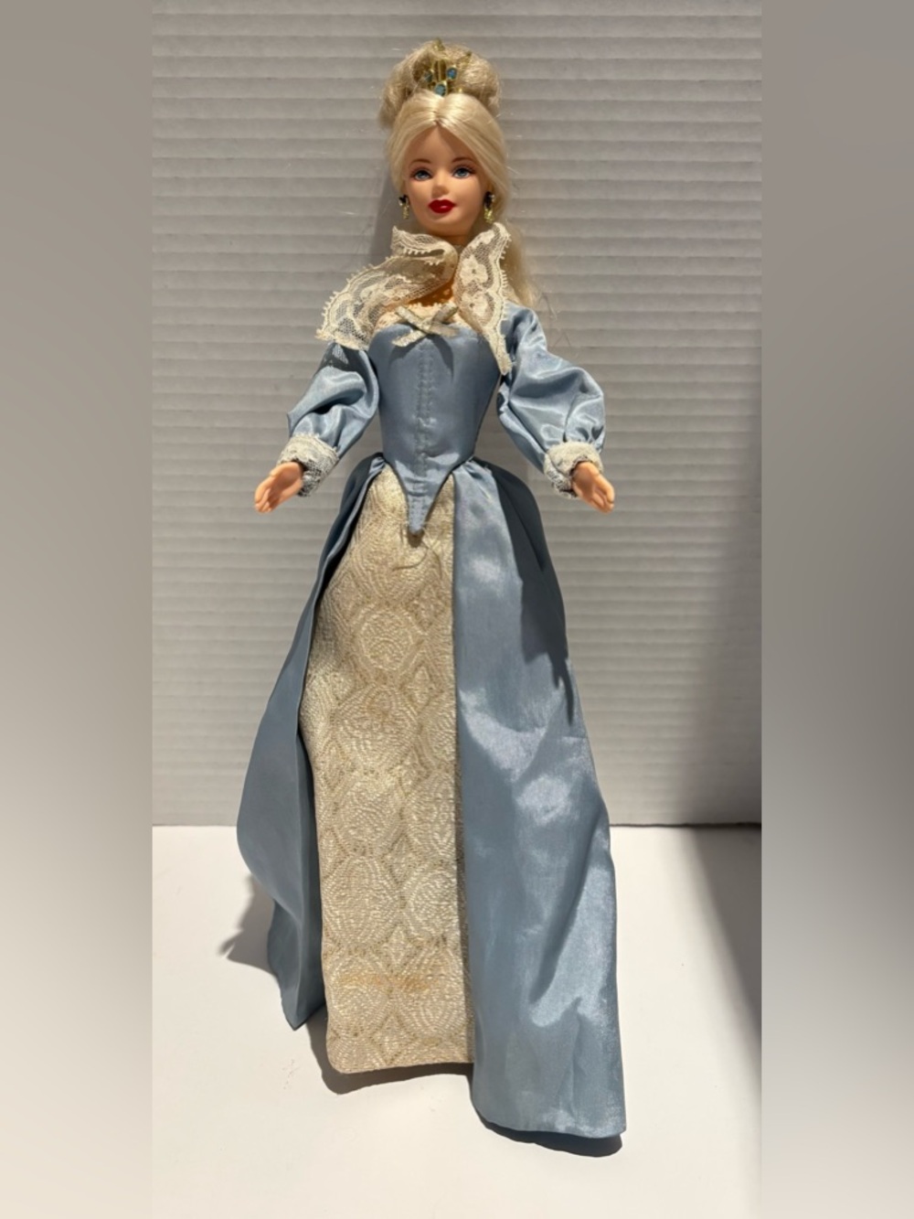 Barbie Vintage 2002 Dolls Of The World Princess Of The Danish Court 56216 VGUC